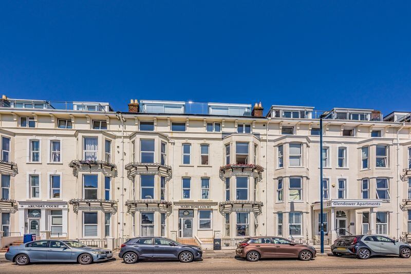 Main image of 2 bedroom Flat for sale, South Parade, Southsea, Hampshire, PO5
