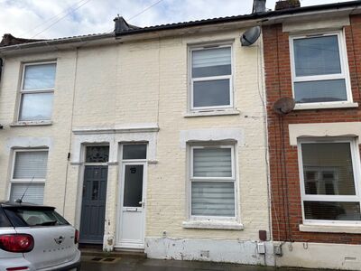 Esslemont Road, 2 bedroom Mid Terrace House for sale, &pound;230,000