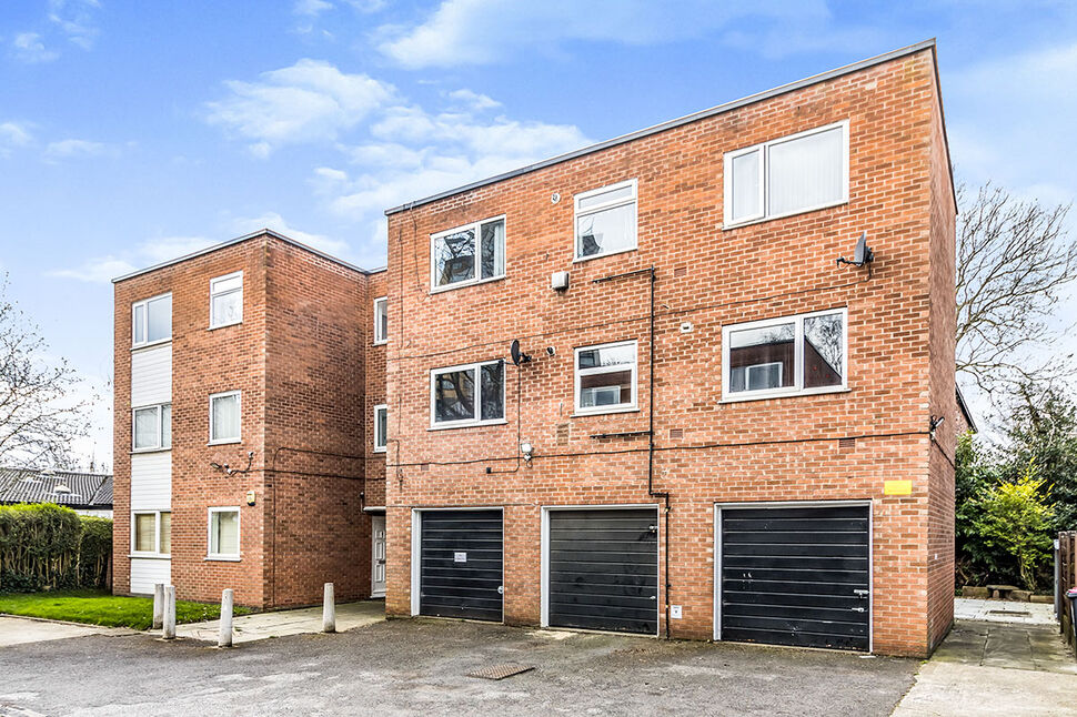 Main image of 2 bedroom Flat to rent, Clarendon Road, Eccles, Greater Manchester, M30