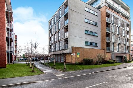 Elmira Way, 2 bedroom  Flat to rent, £1,100 pcm