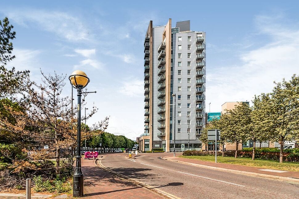 Main image of 2 bedroom Flat to rent, The Quays, Salford, M50