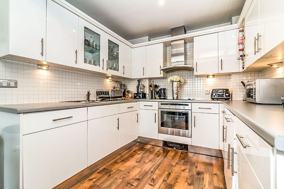 Open Plan Living Room / Kitchen