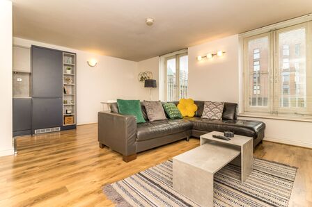 2 bedroom  Flat to rent