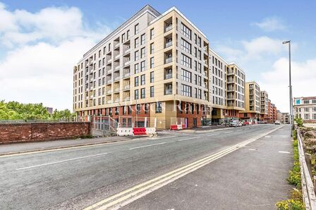 Adelphi Street, 2 bedroom  Flat to rent, £1,250 pcm