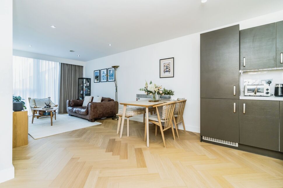 Main image of 2 bedroom Flat for sale, Ordsall Lane, Salford, M5