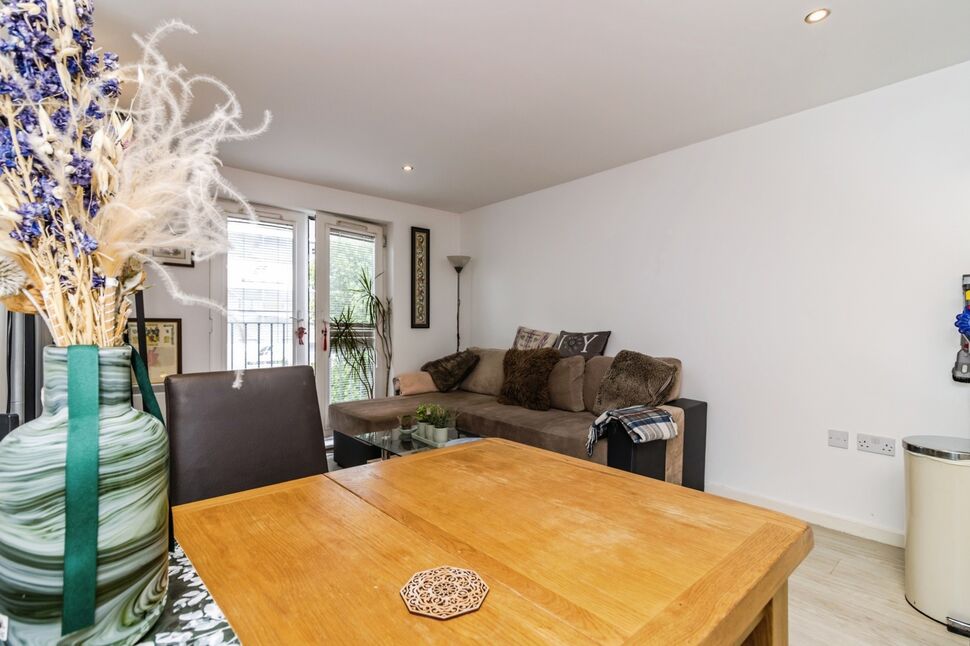 Living Area / Kitchen