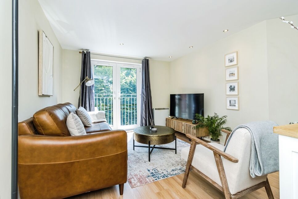 Living Area / Kitchen