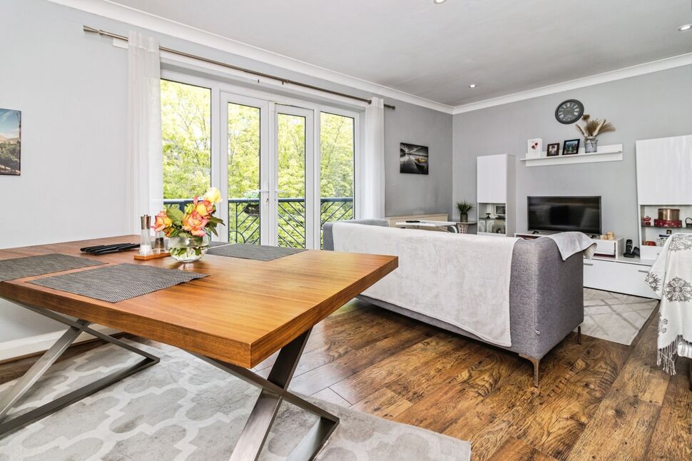 Living Area / Kitchen