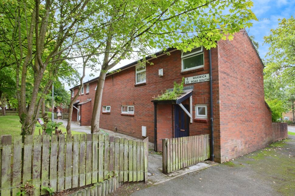 Main image of 3 bedroom End Terrace House for sale, Warwick Road South, Manchester, M16