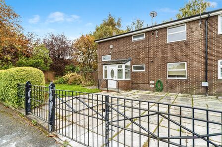 4 bedroom End Terrace House for sale