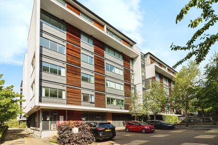 1 bedroom  Flat for sale