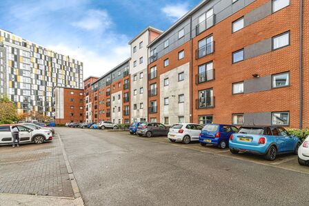 Woden Street, 1 bedroom  Flat to rent, £1,000 pcm