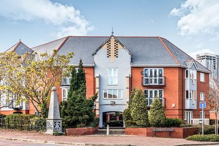 St. Lawrence Quay, 2 bedroom Flat to rent, &pound;1,250 pcm