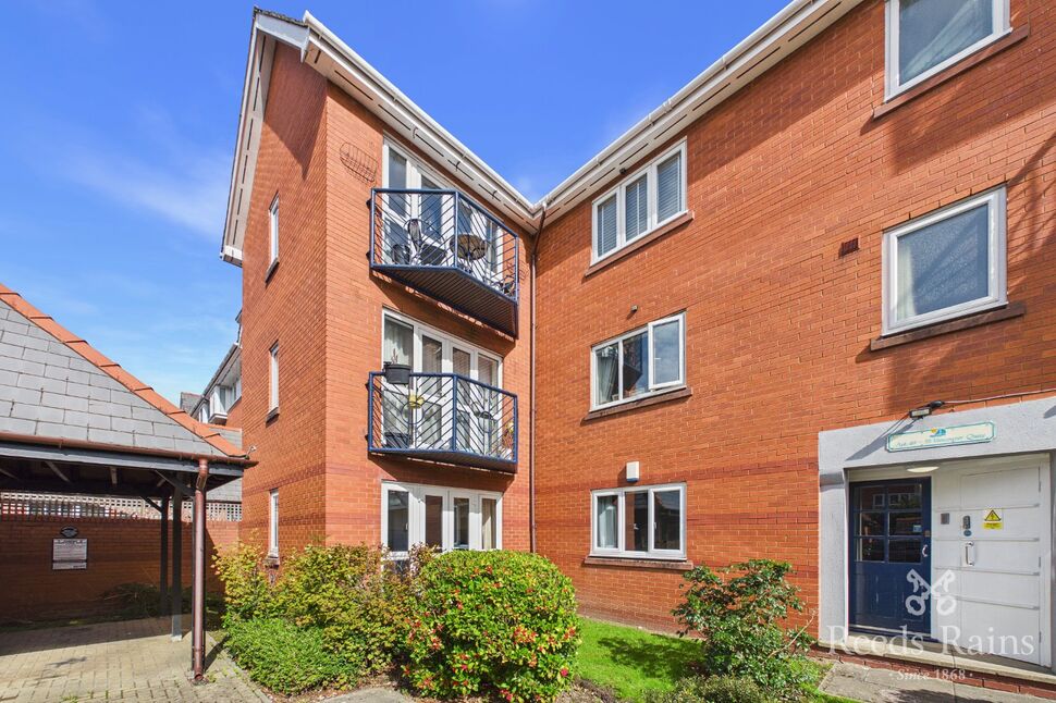 Main image of 2 bedroom Flat for sale, Vancouver Quay, Salford, M50