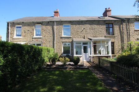 3 bedroom Mid Terrace House to rent