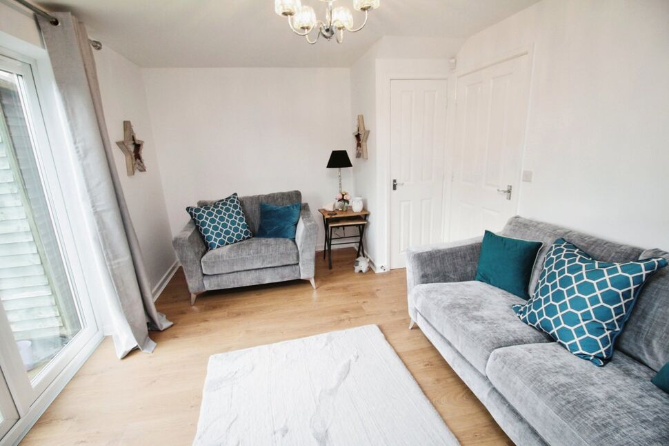 2 bedroom Mid Terrace House for sale, Orwell Gardens, Stanley, DH9 £