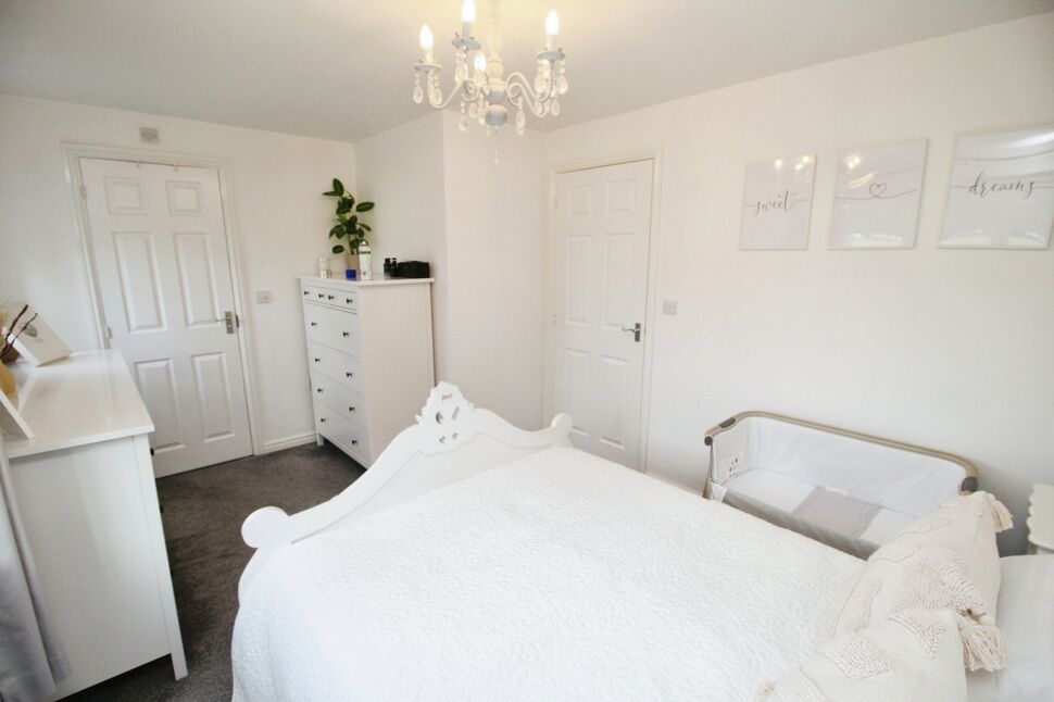 3 bedroom Detached House for sale, Kielder Drive, The Middles, DH9 £