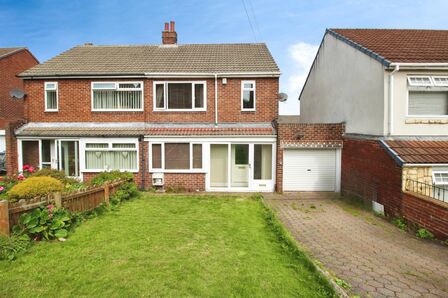 Lyndhurst Road, 3 bedroom Semi Detached House for sale, £160,000