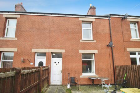 Wagtail Terrace, 2 bedroom Mid Terrace House for sale, £75,000