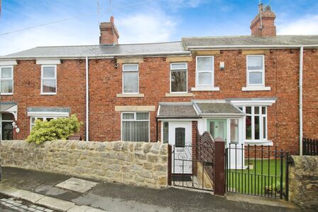 2 bedroom Mid Terrace House for sale