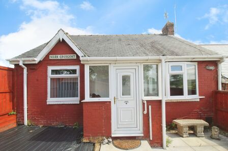 2 bedroom End Terrace Bungalow for sale