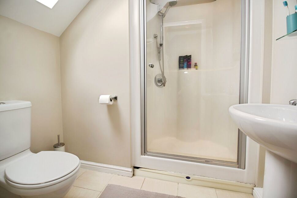 En-Suite Shower / WC