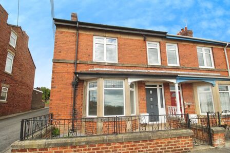 3 bedroom End Terrace House for sale