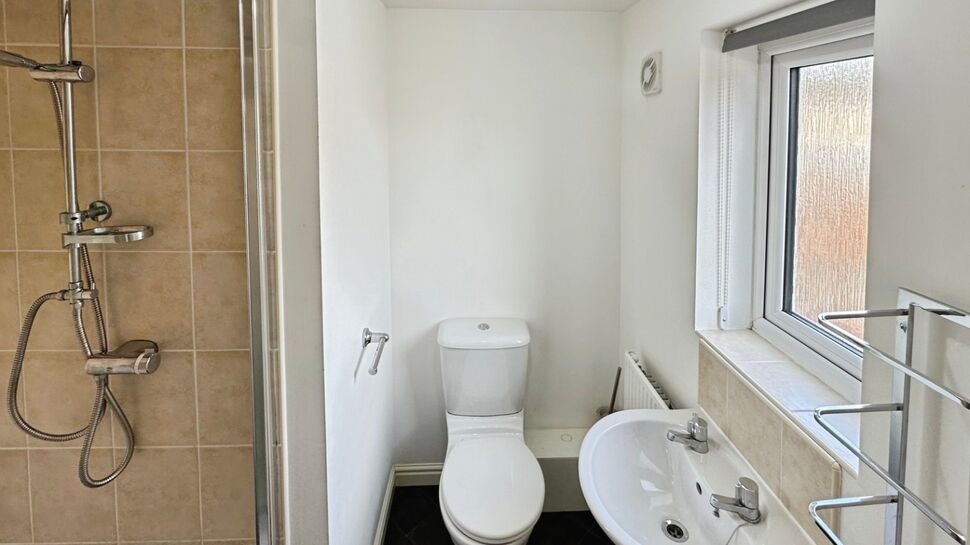 En-Suite Bathroom