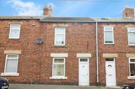 2 bedroom Mid Terrace House for sale