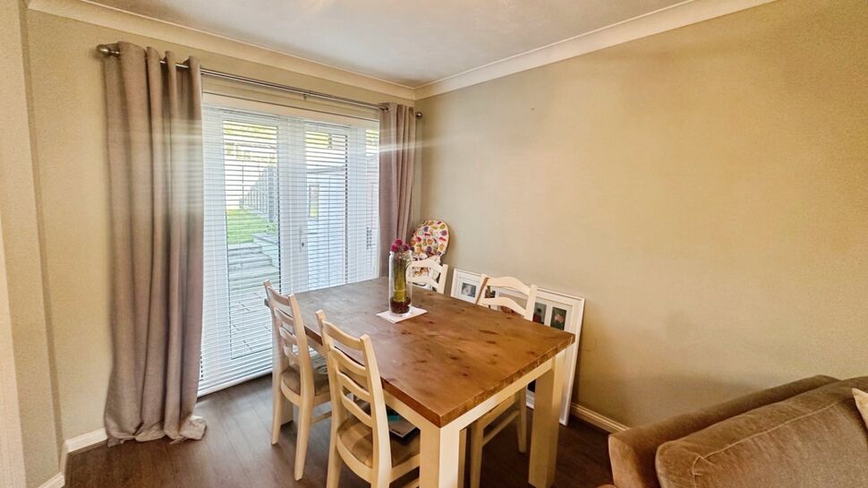 Lounge / Dining Room