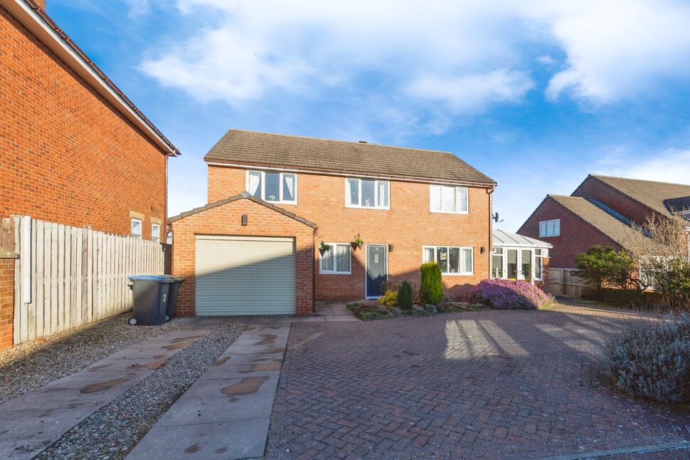 4 bedroom Detached House for sale