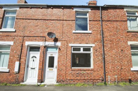 2 bedroom Mid Terrace House for sale