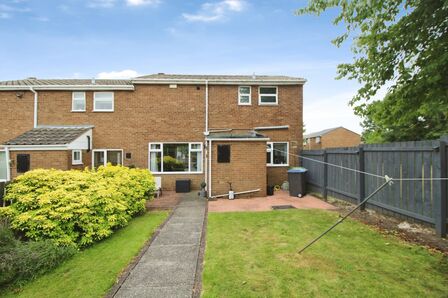 2 bedroom End Terrace House for sale