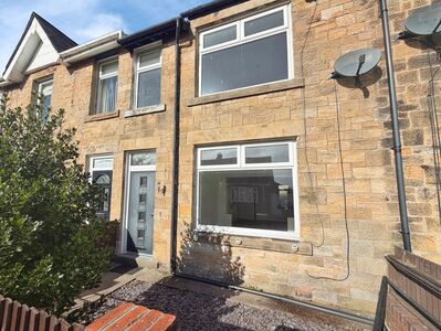 3 bedroom Mid Terrace House to rent