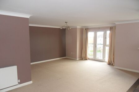 2 bedroom  Flat to rent