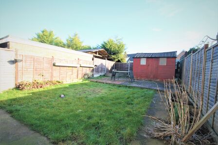 2 bedroom Semi Detached House to rent