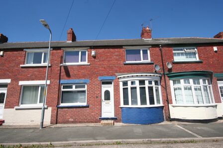 Eric Avenue, 3 bedroom Mid Terrace House to rent, £580 pcm