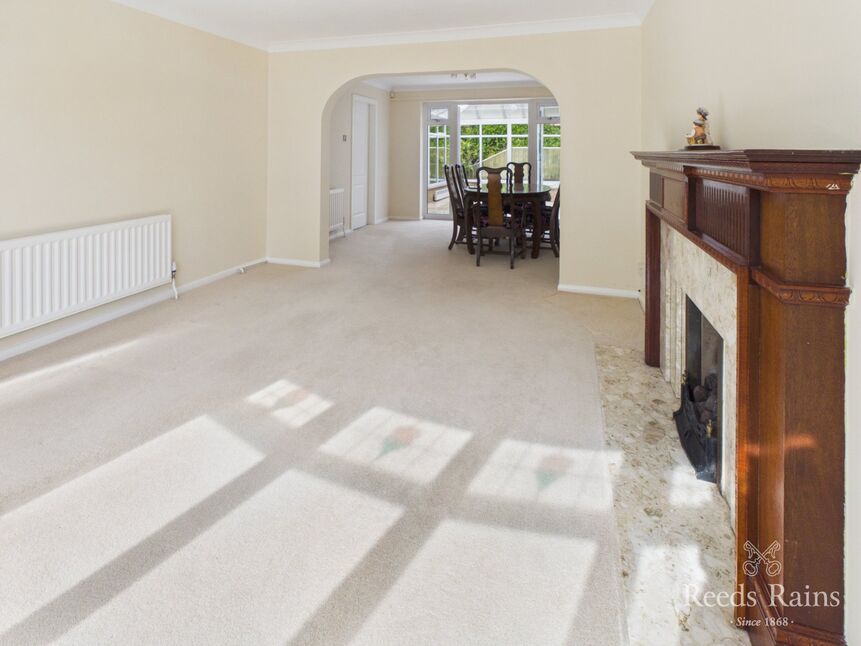 Living Room / Dining Room