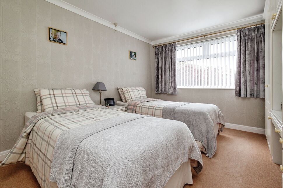 3 bedroom Semi Detached House for sale, Rimswell Road, StocktononTees, TS19 £180,000