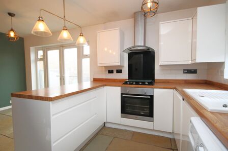 2 bedroom Semi Detached Bungalow for sale