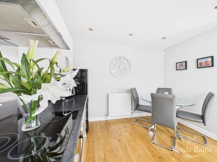 Main image of 3 bedroom Mid Terrace House for sale, Melksham Square, Stockton-on-Tees, Durham, TS19