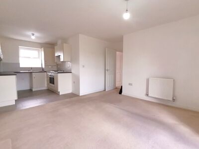 Raby Road, 2 bedroom  Flat for sale, £80,000