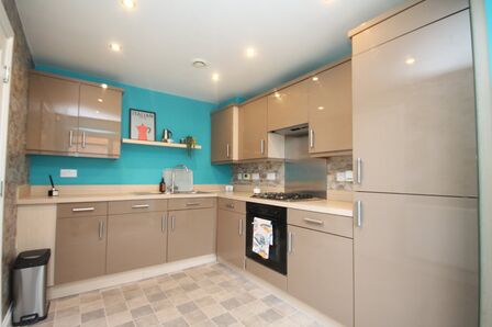 4 bedroom End Terrace House for sale