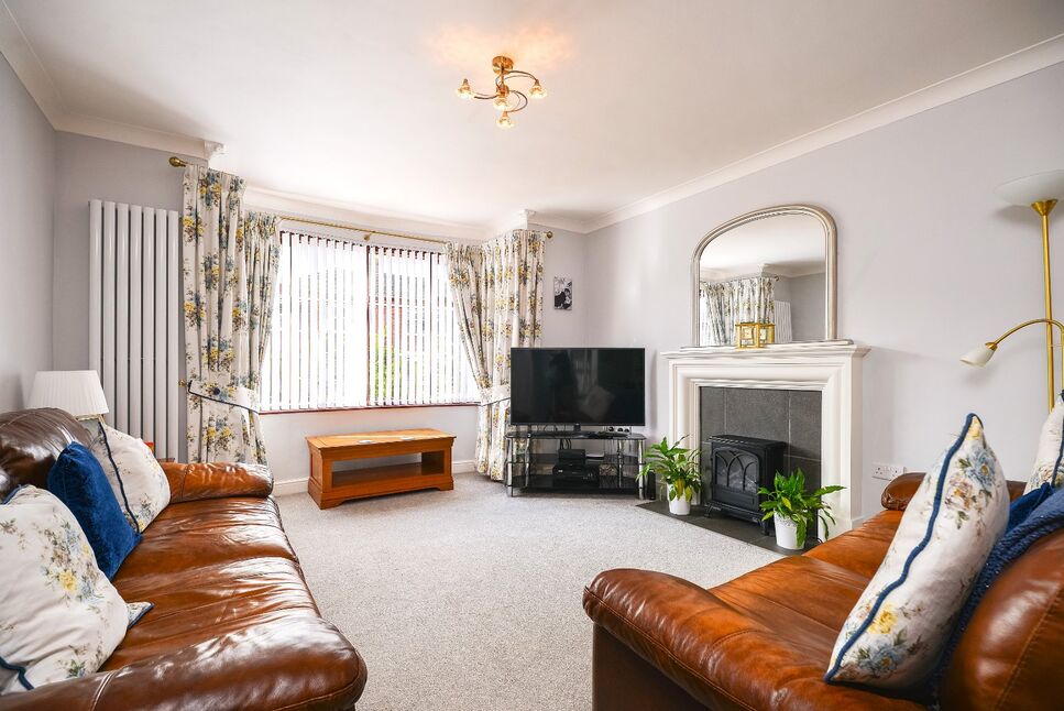 Lounge / dining Room