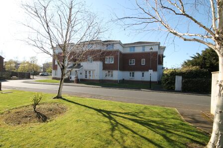 2 bedroom  Flat for sale