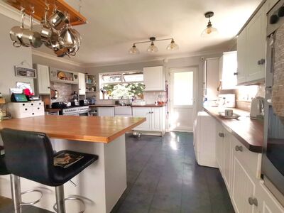Fairfield Close, 4 bedroom Detached House for sale, £370,000