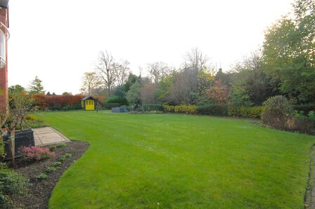 2 bedroom  Flat for sale