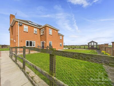 Sandy Leas Lane, 5 bedroom Detached House for sale, £750,000