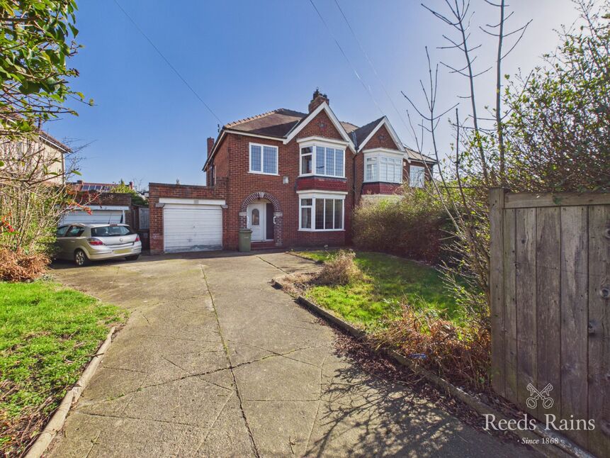 Main image of 4 bedroom Semi Detached House for sale, Oxbridge Avenue, Stockton-on-Tees, Durham, TS18