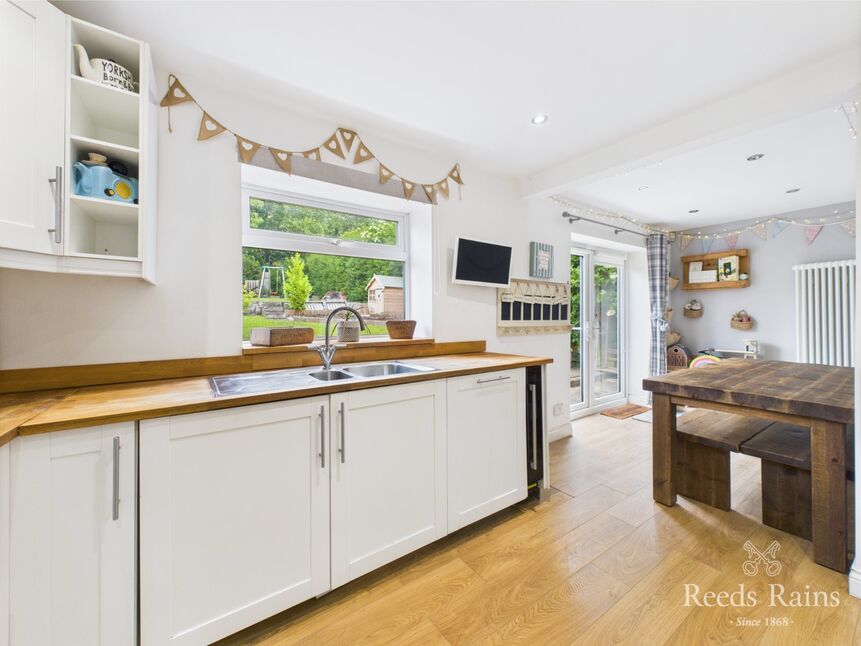 Kitchen / Diner